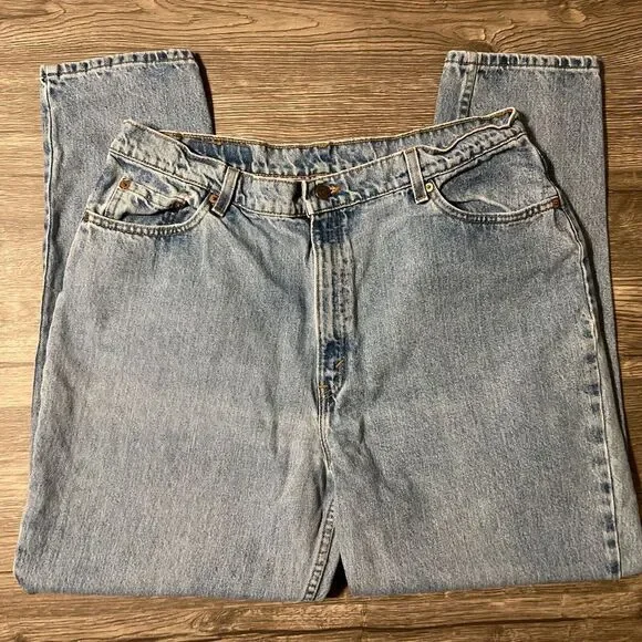 Levi's 550 Vintage Relaxed Fit Tapered Leg Light Wash High Rise Blue Jeans 40x31 - Picture 4 of 11